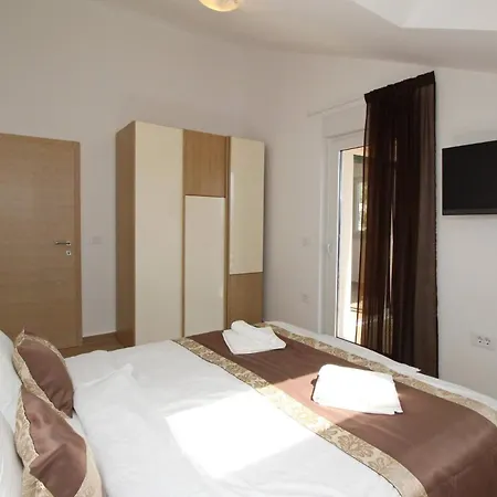 Smojver Stipe Casa de hóspedes 3*