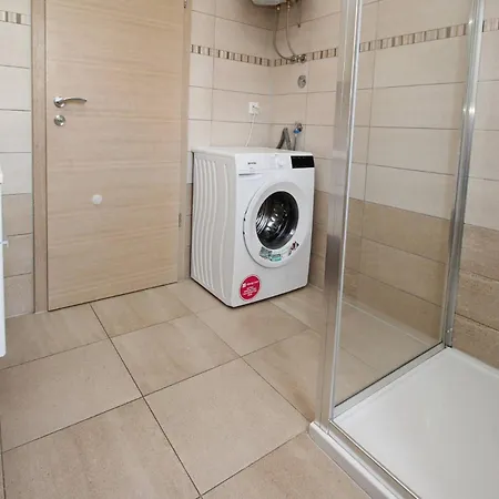 Smojver Stipe Гостевой дом Башка