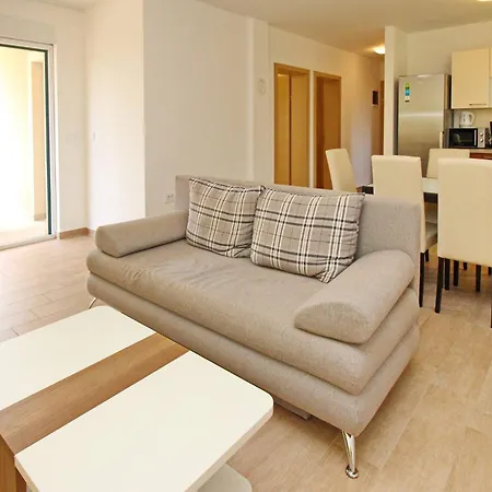 Smojver Stipe Гостевой дом Башка